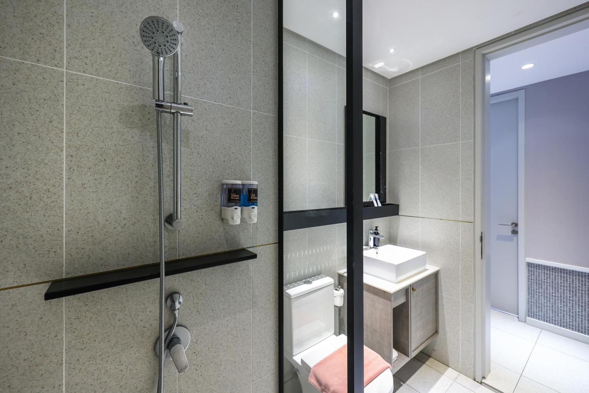 2 Bedroom Suites with Bathtub,1638591561:JPEG